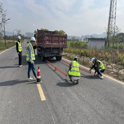 ������·�z�y